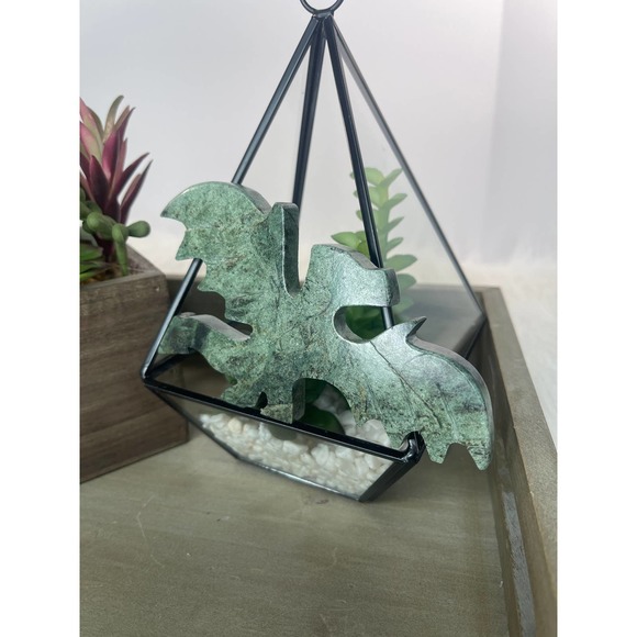 Green Jade Eagle / Hawk Carving Polished Sculpture - Picture 3 of 5